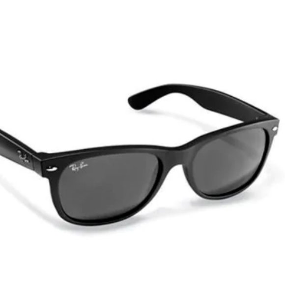 Ray-Ban Other - Wayfarer Classic Sunglasses - unisex